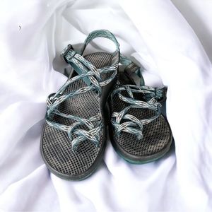 Chaco Green Sandals 🤍